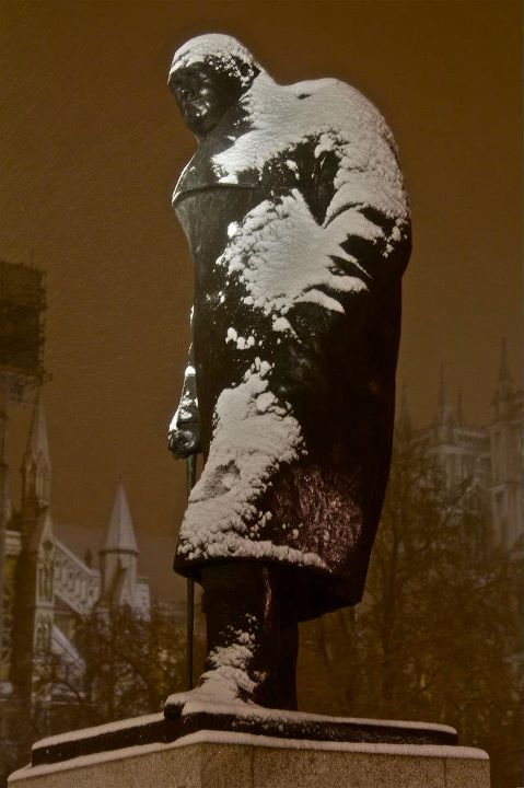 06 Winston Churchill.jpg
